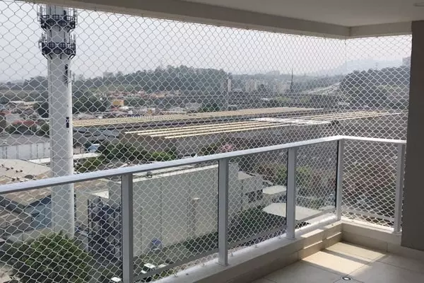 Redes de proteção no boqueirão Paraná